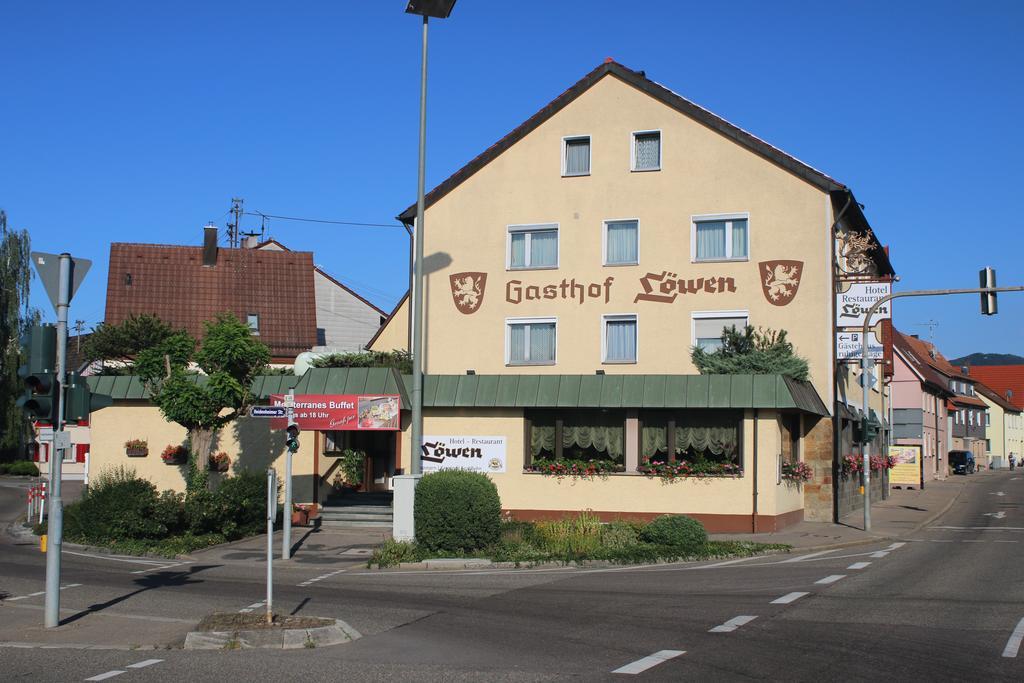 Hotel-Restaurant Lowen Süßen エクステリア 写真