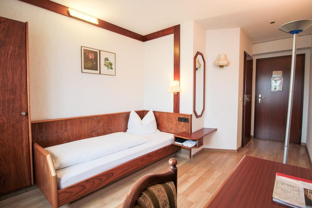 Hotel-Restaurant Lowen Süßen 部屋 写真