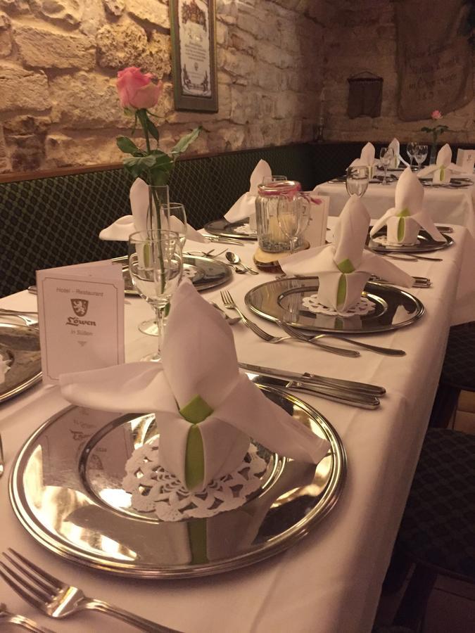 Hotel-Restaurant Lowen Süßen エクステリア 写真
